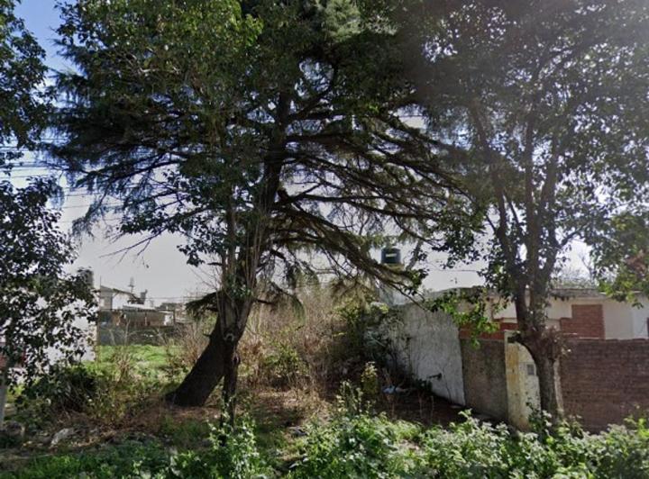 Terreno · 330m²