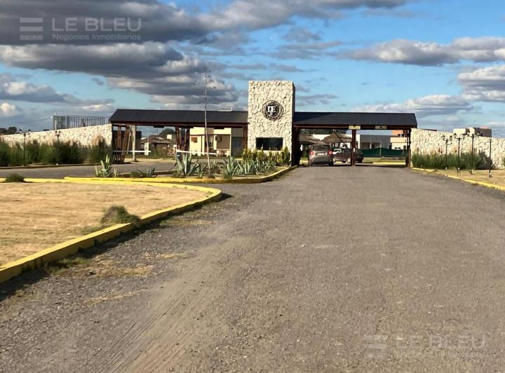 Terreno · 600m²