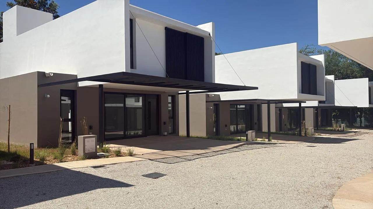 Dúplex en Argüello Housing LA ESCONDIDA