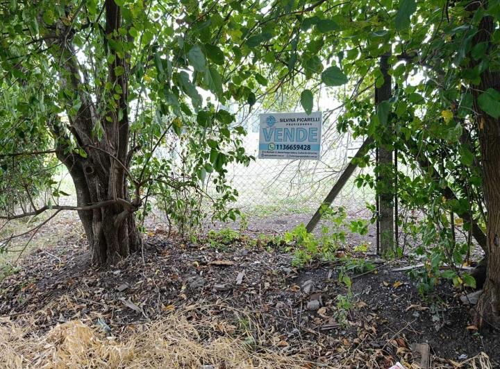 Terreno · 300m²