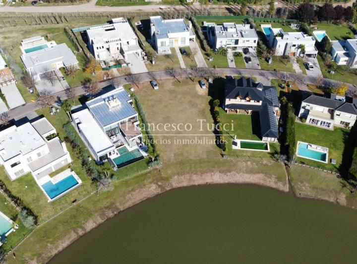 Terreno · 1250m²
