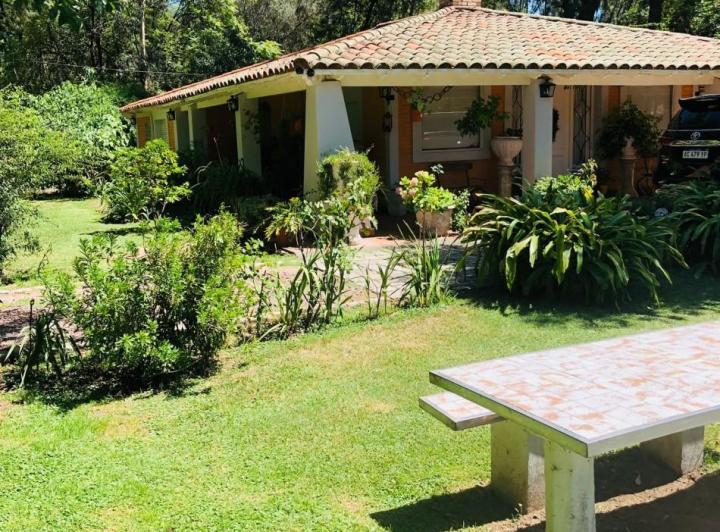 Terreno · 240m² · 3 Ambientes · 1 Cochera