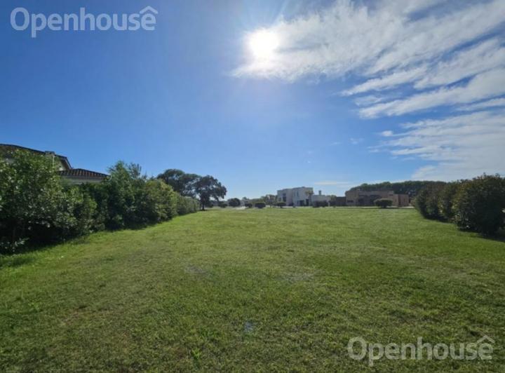 Terreno · 1712m²