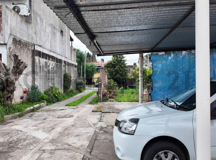 Terreno · 366m² · 3 Ambientes · 1 Cochera