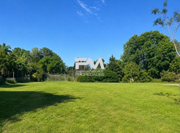 Terreno · 786m²