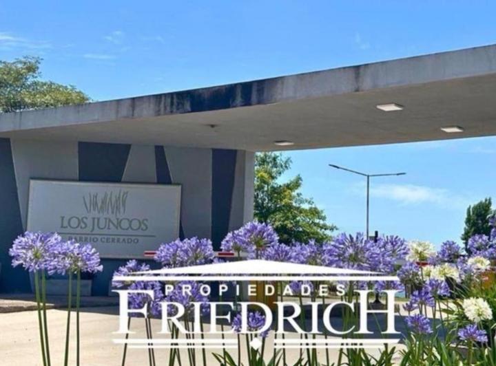 Terreno · 900m²
