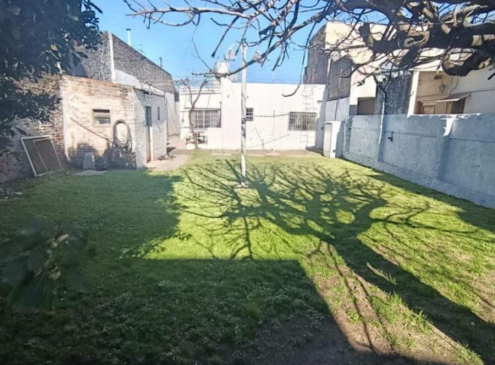 Terreno · 90m² · 3 Ambientes