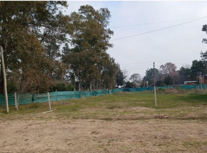 Terreno · 605m²