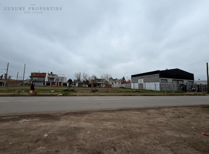 Terreno · 300m²