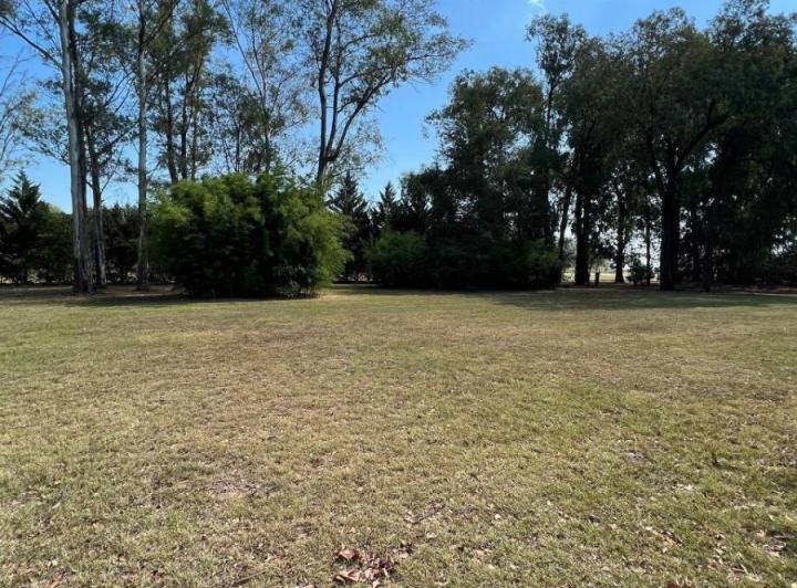 Terreno · 600m²