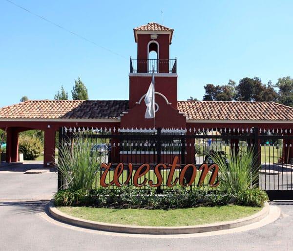 Terreno · 930m²
