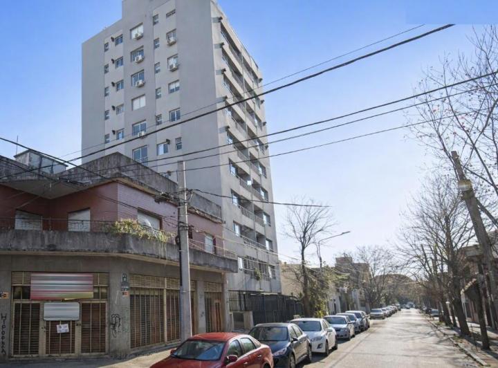 Terreno · 933m²
