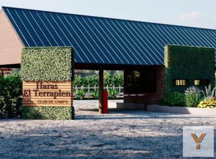 Terreno · 600m²