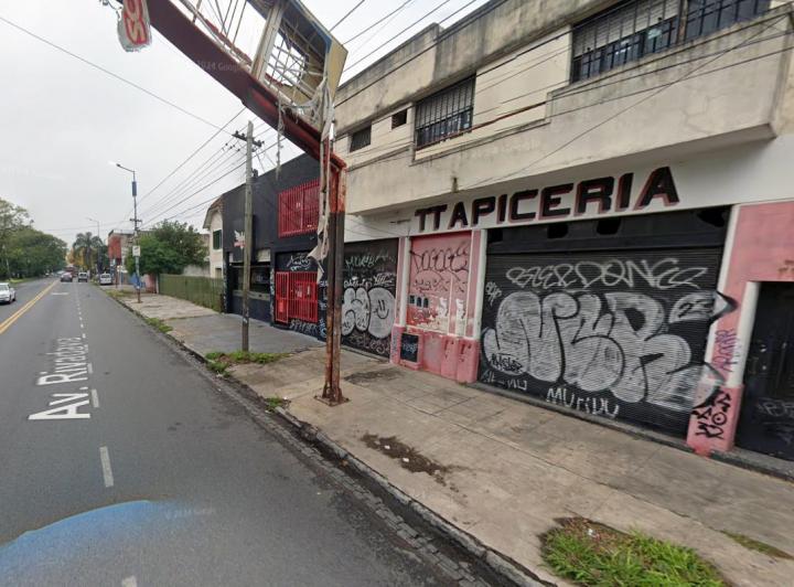 Terreno · 239m²