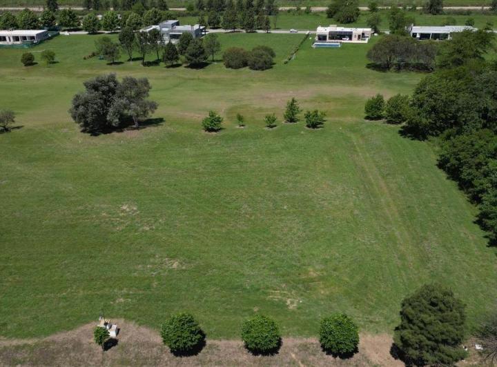 Terreno · 2000m²