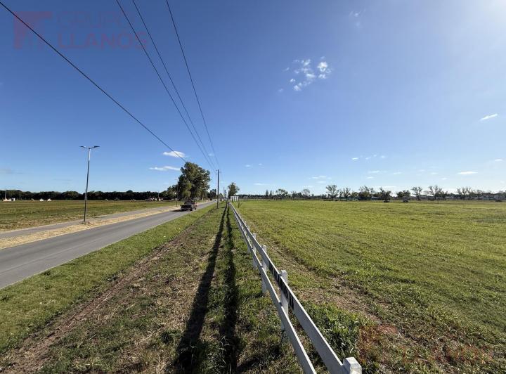 Terreno · 1765m²