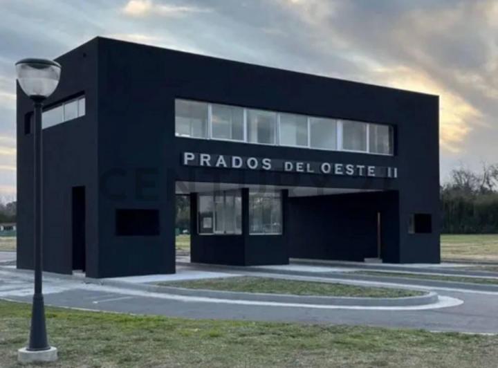 Terreno · 743m²