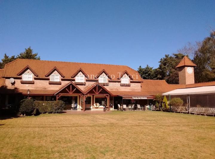 Terreno · 1600m²