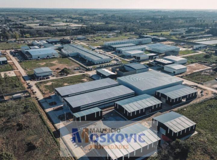 Terreno · 2700m²