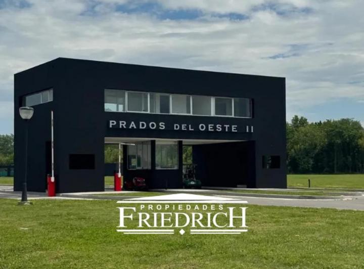 Terreno · 812m²