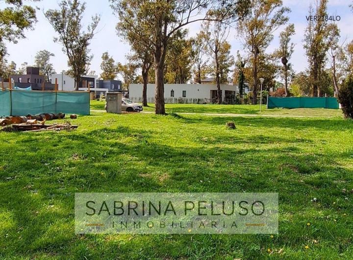 Terreno · 411m²