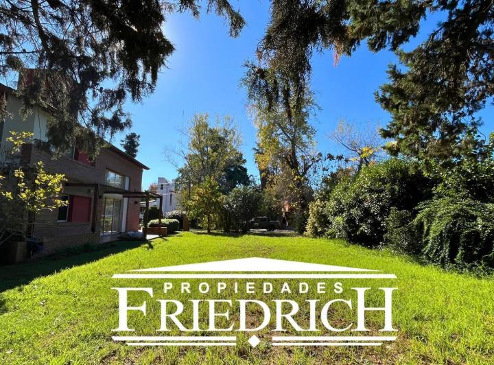 Terreno · 477m²