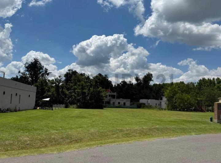 Terreno · 1278m²