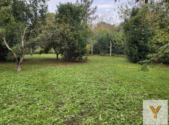 Terreno · 704m²