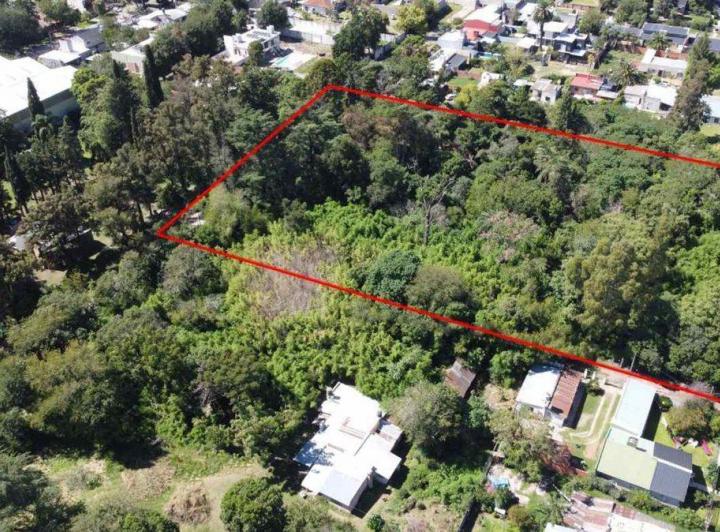 Terreno · 8435m²