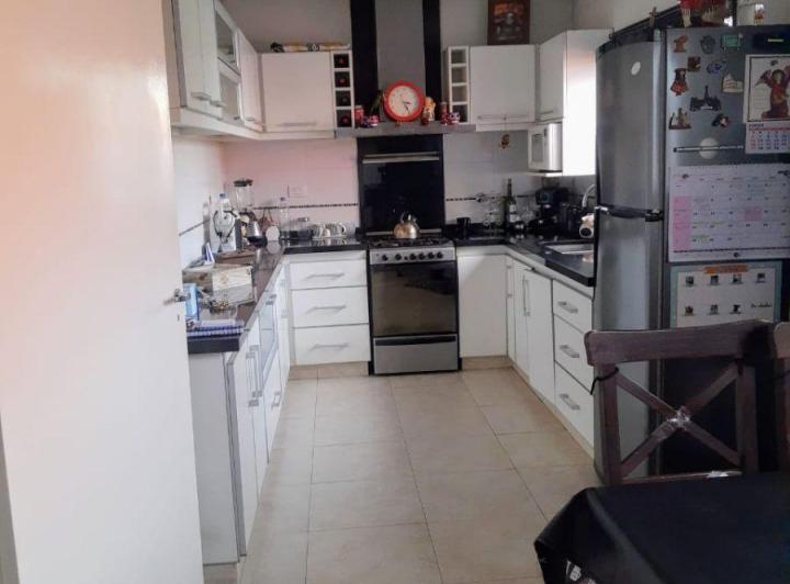 PH · 180m² · 3 Ambientes · 1 Cochera