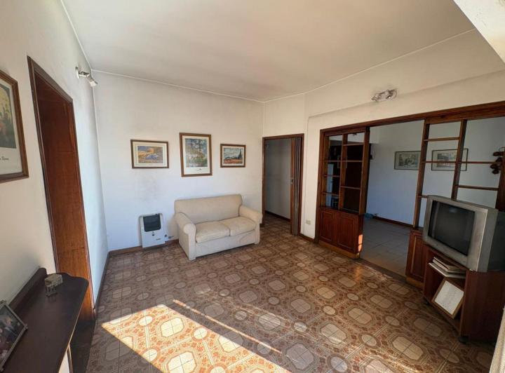 PH · 130m² · 6 Ambientes · 1 Cochera