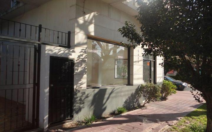 Local comercial · 74m²