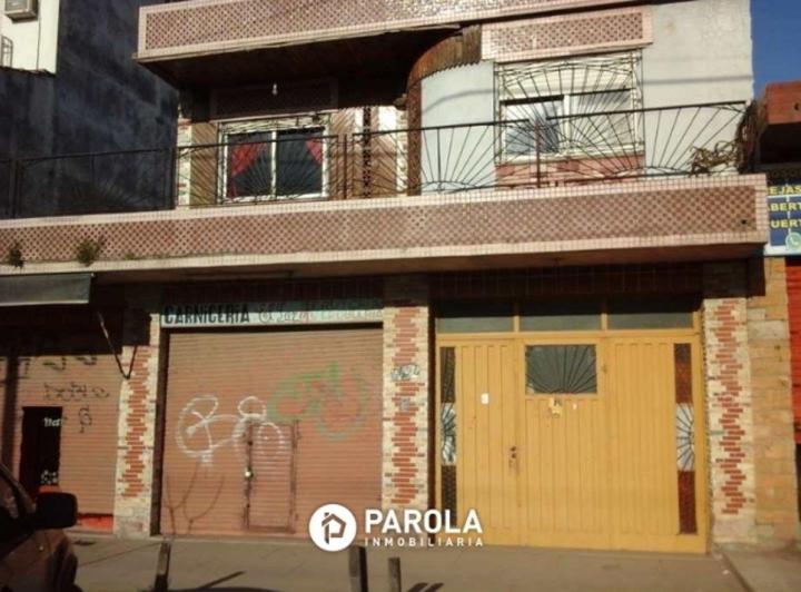 Local comercial · 200m² · 5 Ambientes · 2 Cocheras