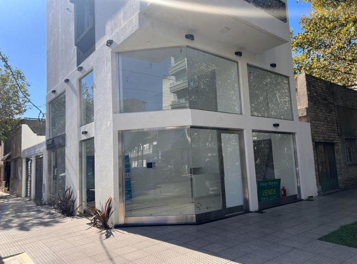 Local comercial · 76m²