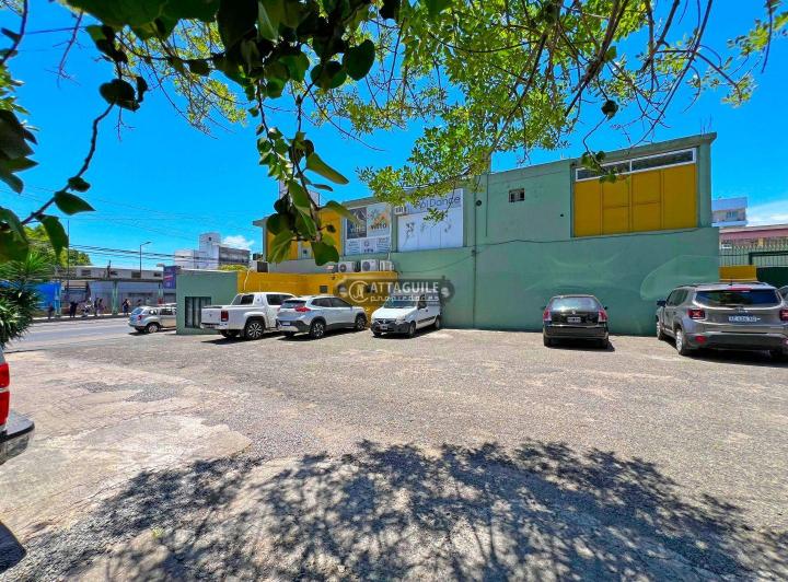 Local comercial · 1263m² · 50 Cocheras