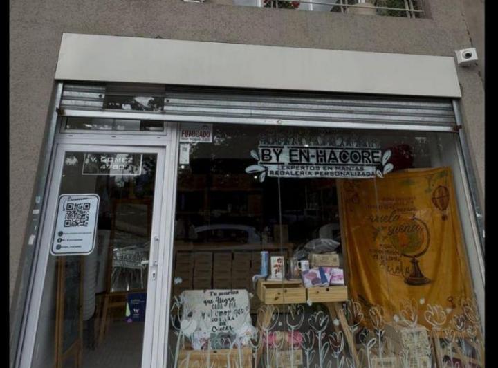 Local comercial · 54m²