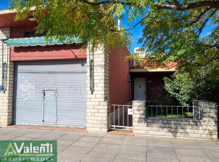 Local comercial · 100m² · 3 Ambientes · 1 Cochera