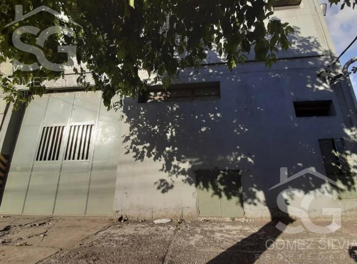 Local comercial · 300m²
