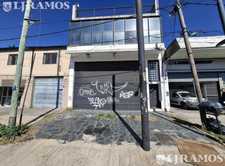 Local comercial · 365m²
