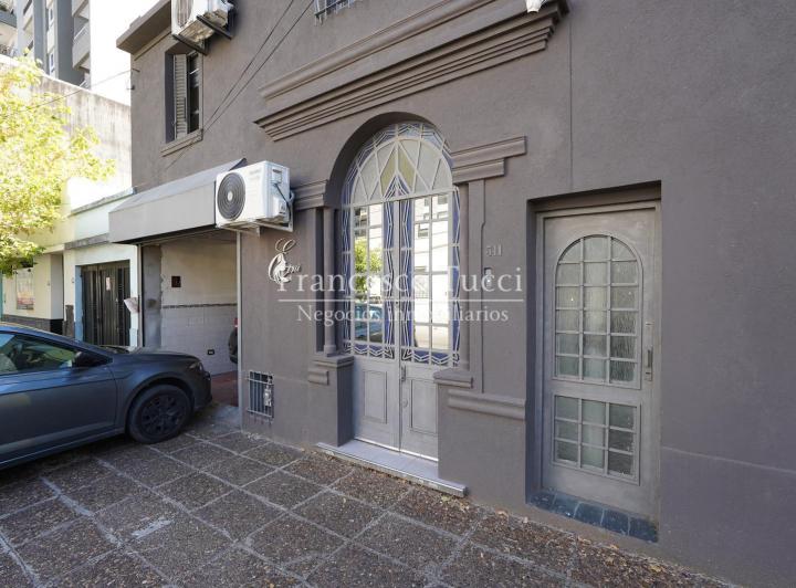 Local comercial · 411m² · 8 Ambientes · 1 Cochera