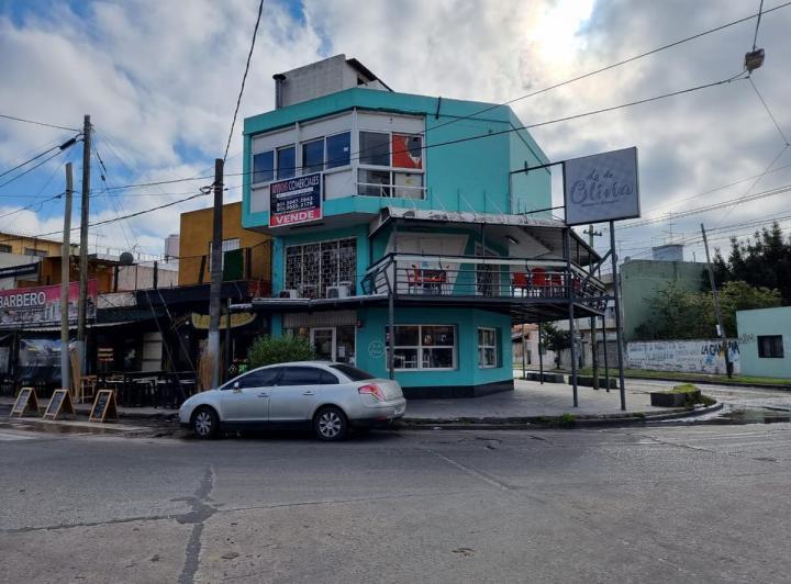 Local comercial · 180m²