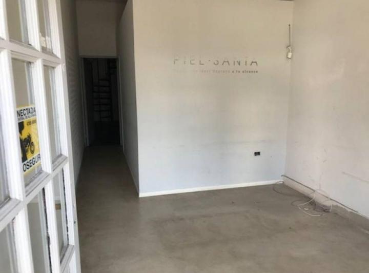 Local comercial · 60m² · 3 Ambientes
