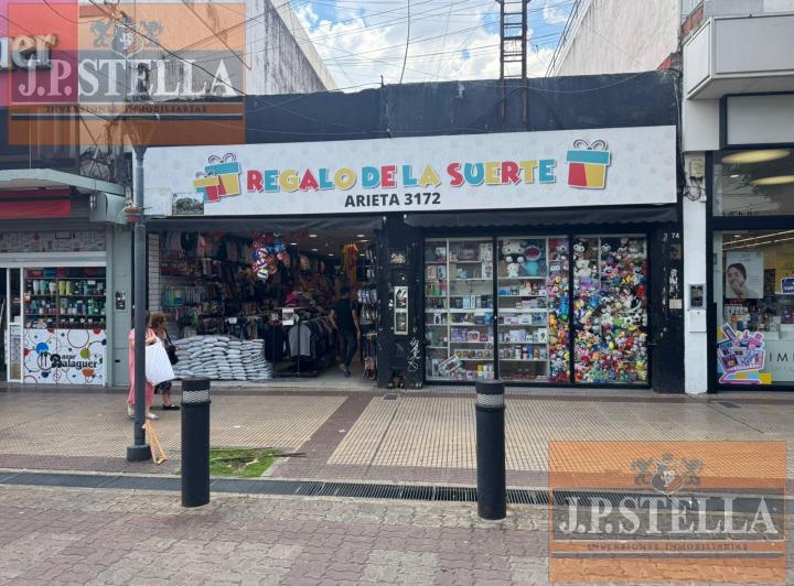 Local comercial · 240m²