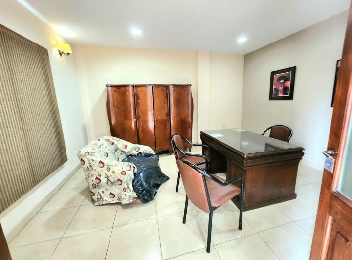 Local comercial · 80m² · 2 Ambientes