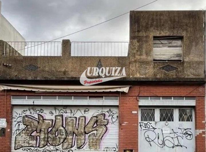Local comercial · 365m² · 3 Ambientes · 1 Cochera