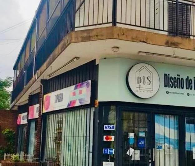Local comercial · 240m²