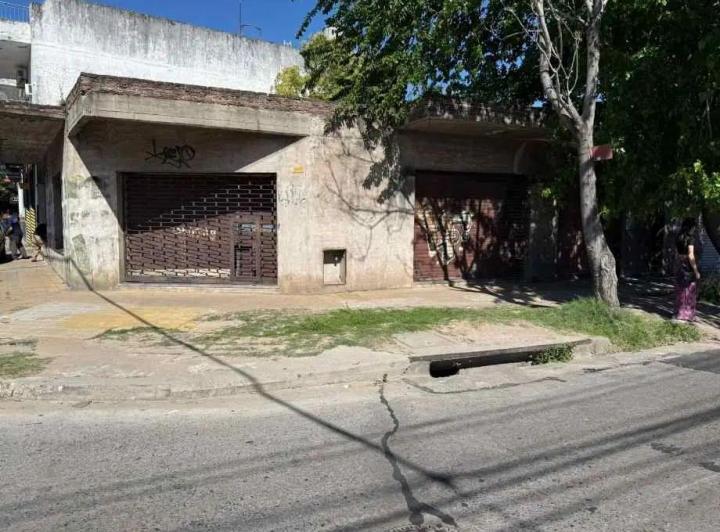 Local comercial · 154m² · 4 Ambientes