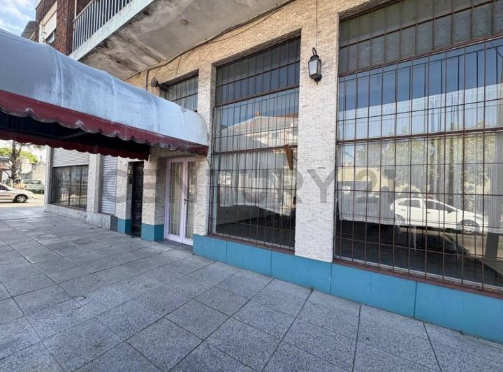 Local comercial · 82m² · 1 Ambiente