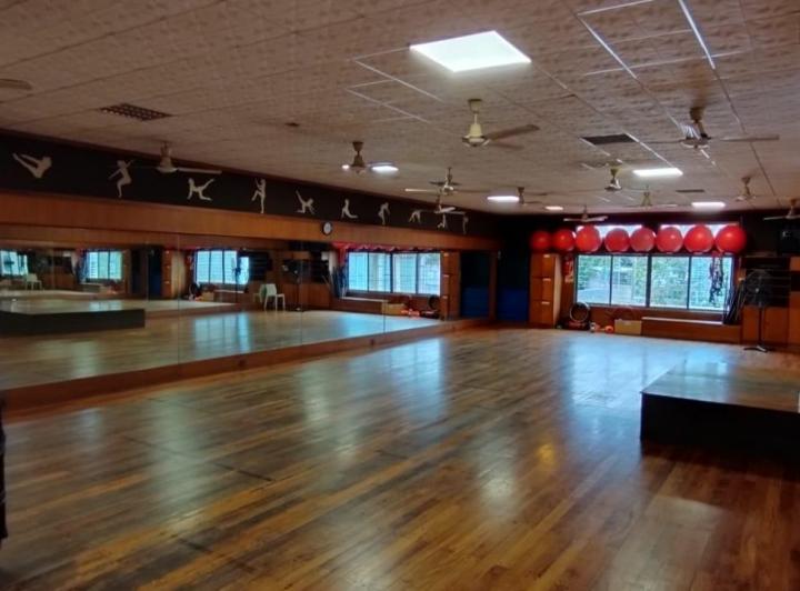 Local comercial · 900m²