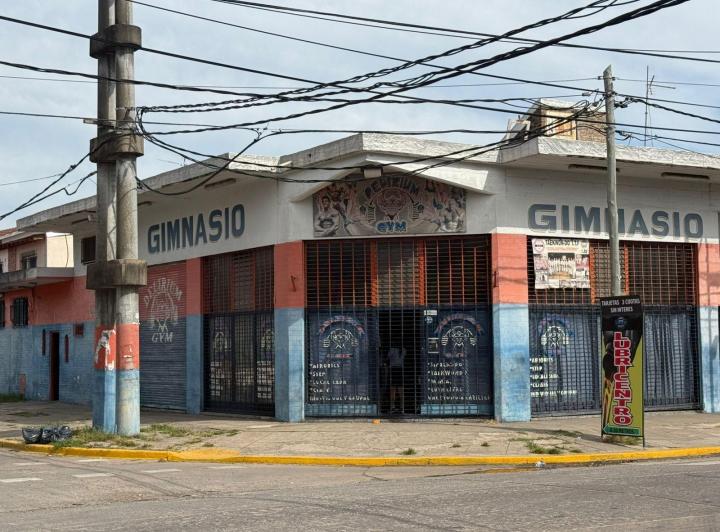 Local comercial · 262m²